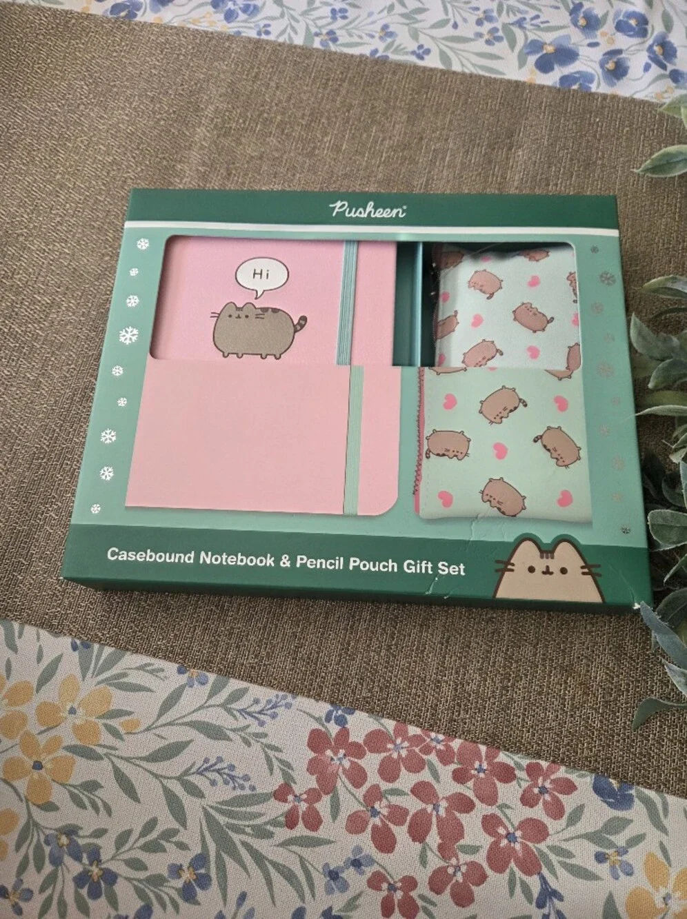 Pusheen Pink and Mint Casebound Notebook & Pencil Pouch Gift Set